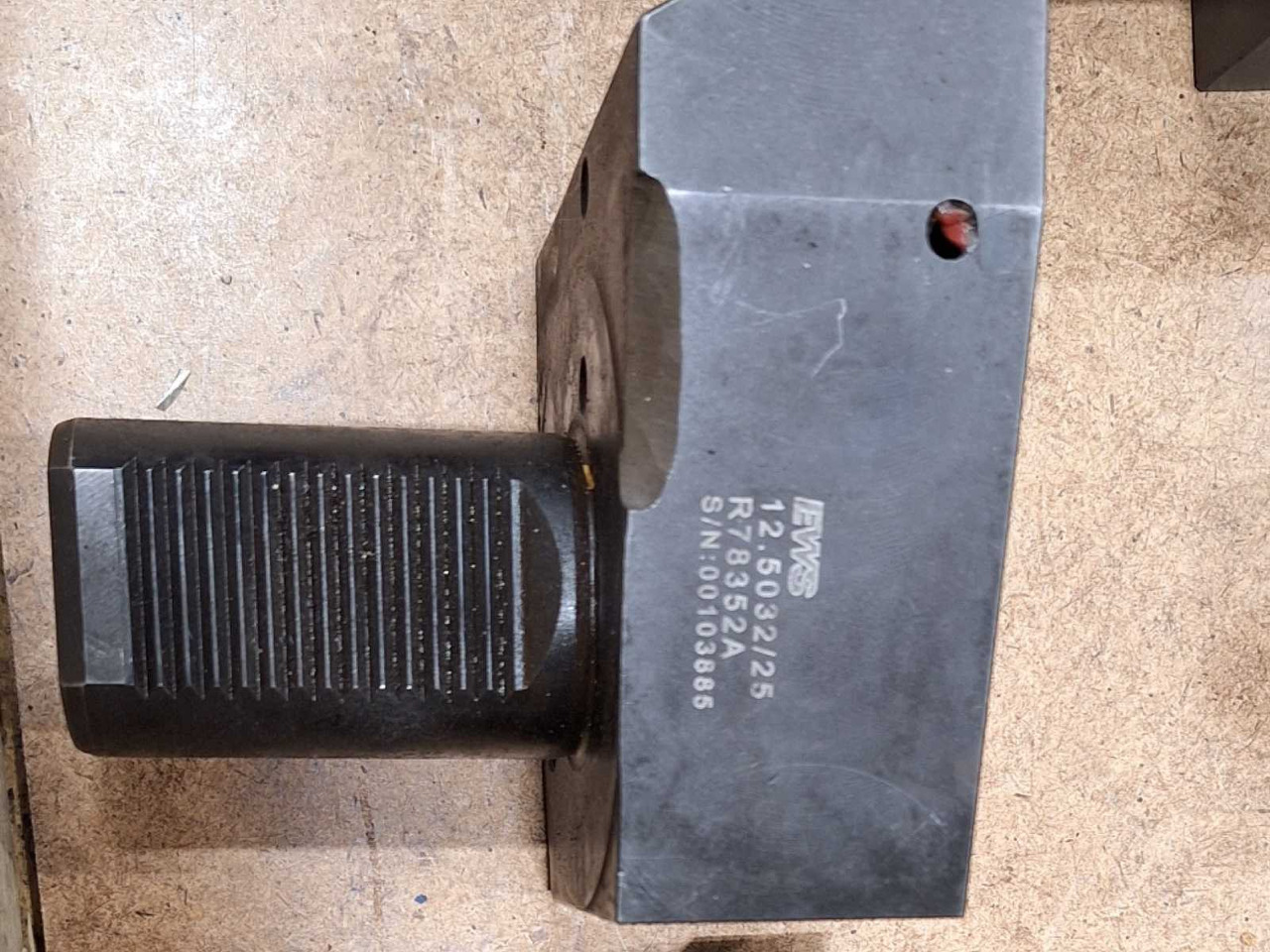 Turning holder crosswise EWS 12.5032/25 - Outil/ Équipement: photos 1 Turning holder crosswise EWS 12.5032/25 - Outil/ Équipement: photos 1