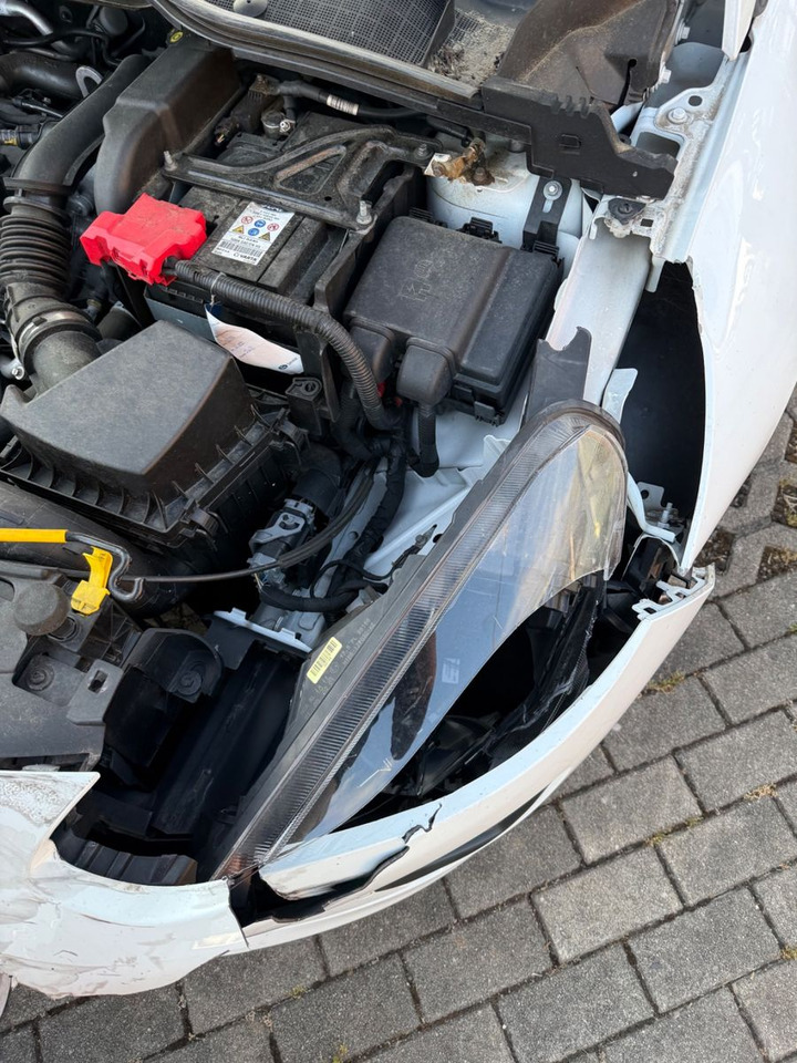 Voiture Ford Fiesta Trend KLIMAA. TEMPOMAT SHZ SPURWECHSEL: photos 24