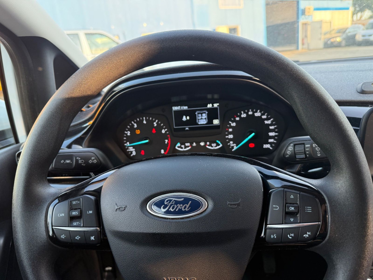 Voiture Ford Fiesta Trend KLIMAA. TEMPOMAT SHZ SPURWECHSEL: photos 16