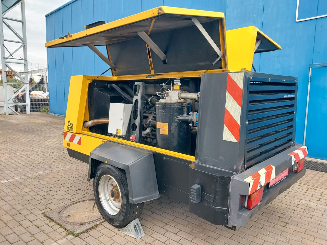 Kaeser M135 SIGMA 1008 STD. FAHRANLAGE - Compresseur d'air: photos 2 Kaeser M135 SIGMA 1008 STD. FAHRANLAGE - Compresseur d'air: photos 2