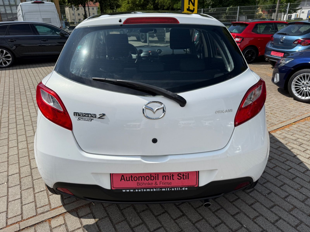 Mazda 2 Lim. 1.3 Origami 5 TÜER KLIMA SHZ TÜV NEU - Voiture: photos 5 Mazda 2 Lim. 1.3 Origami 5 TÜER KLIMA SHZ TÜV NEU - Voiture: photos 5