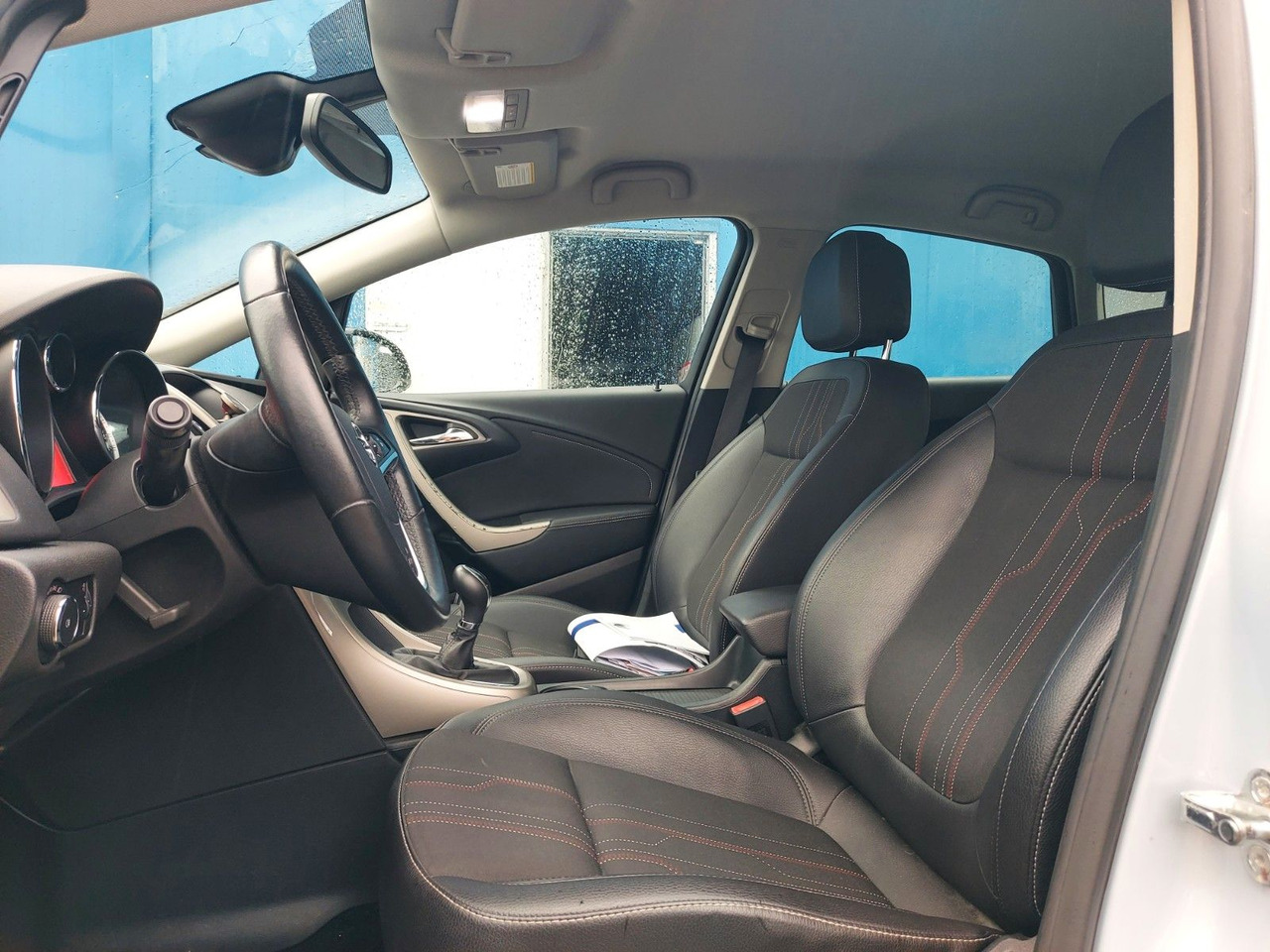 Opel Astra J Lim. 5-trg. 150 Jahre Opel Xenon Leder - Berline: photos 5 Opel Astra J Lim. 5-trg. 150 Jahre Opel Xenon Leder - Berline: photos 5