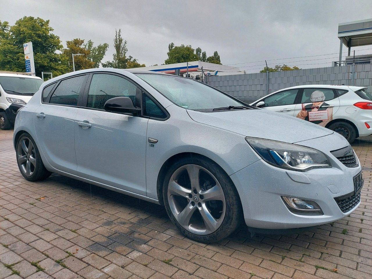 Opel Astra J Lim. 5-trg. 150 Jahre Opel Xenon Leder - Berline: photos 1 Opel Astra J Lim. 5-trg. 150 Jahre Opel Xenon Leder - Berline: photos 1