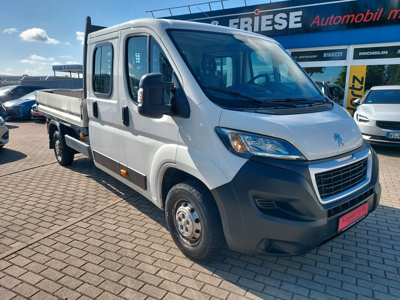 Peugeot Boxer Pritsche Doka. 335 L3 BlueHDi 130 Klima - Utilitaire plateau, Utilitaire double cabine: photos 1 Peugeot Boxer Pritsche Doka. 335 L3 BlueHDi 130 Klima - Utilitaire plateau, Utilitaire double cabine: photos 1
