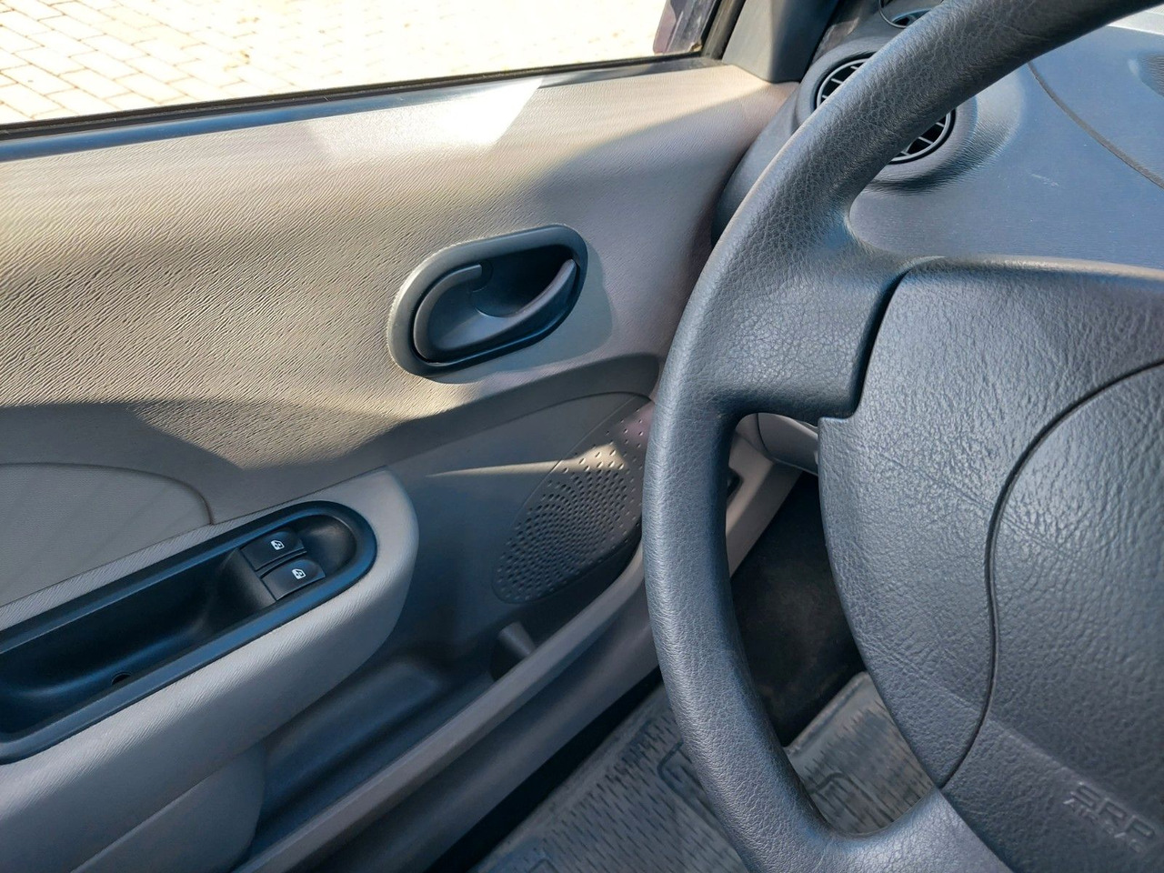 Voiture Renault Twingo Authentique DAB nur 37000km: photos 12