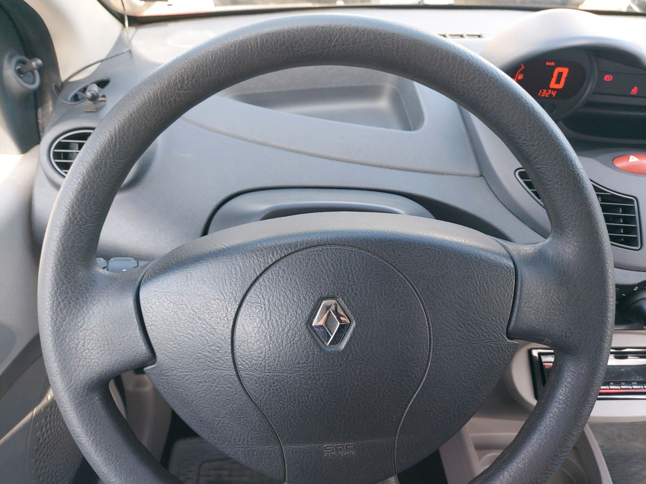 Voiture Renault Twingo Authentique DAB nur 37000km: photos 11