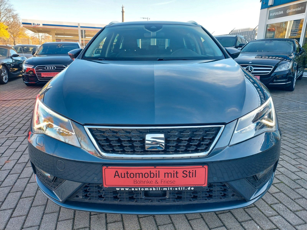 Seat Leon ST Style DSG ACC Radar LED Navi DAB AHK - Voiture break: photos 4 Seat Leon ST Style DSG ACC Radar LED Navi DAB AHK - Voiture break: photos 4