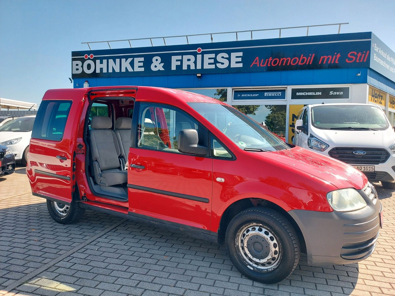 Volkswagen Caddy Kombi 1.9 TDi 5 Sitze Klima M+S AHK - Transport de personnes: photos 1 Volkswagen Caddy Kombi 1.9 TDi 5 Sitze Klima M+S AHK - Transport de personnes: photos 1