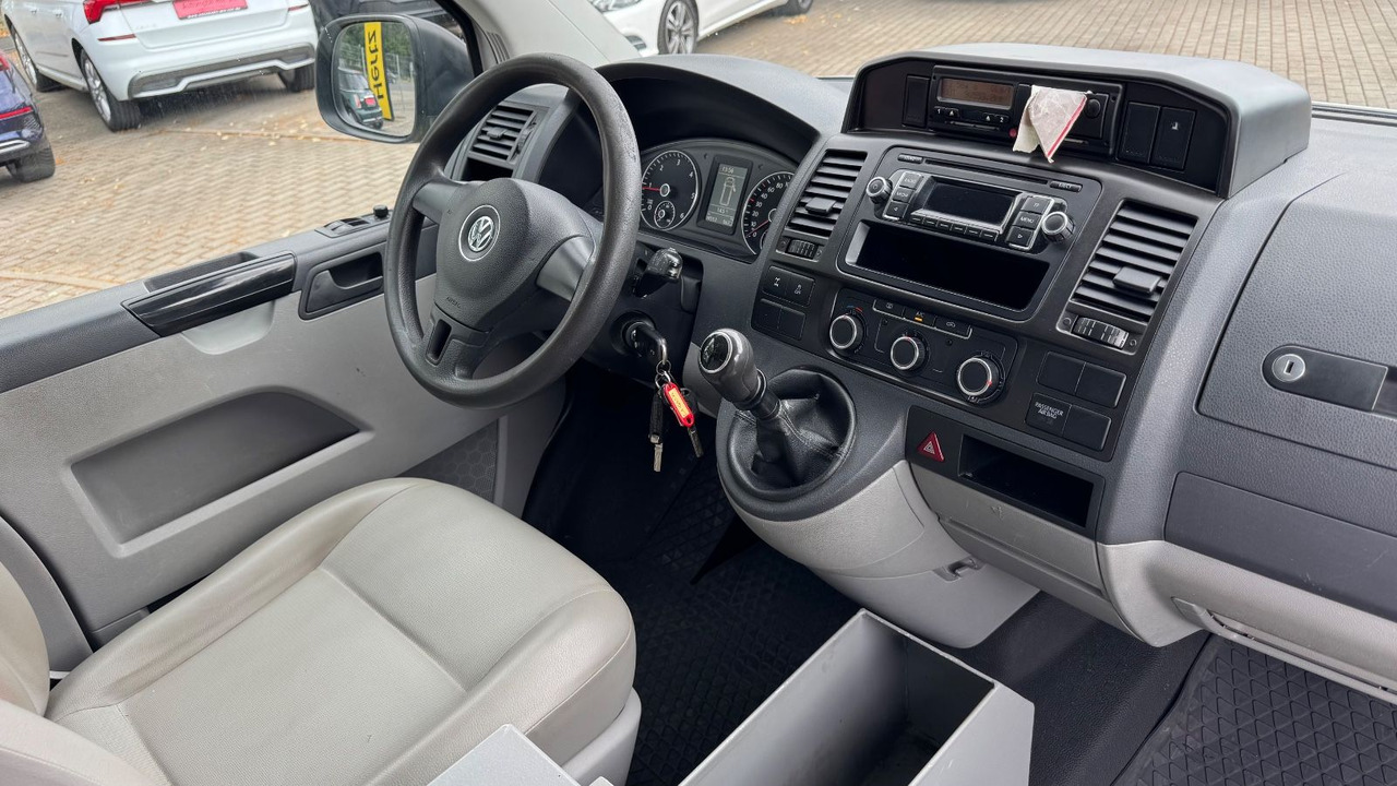 Volkswagen T5 Transporter Kasten-Kombi Lang 4Motion KLIMA - Transport de personnes: photos 4 Volkswagen T5 Transporter Kasten-Kombi Lang 4Motion KLIMA - Transport de personnes: photos 4