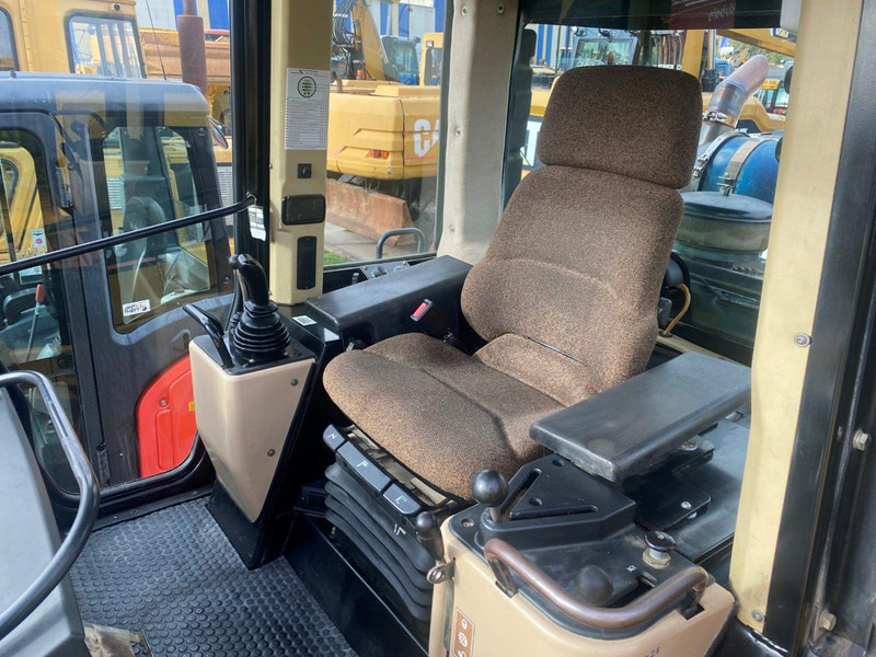 Caterpillar 953C NVT - Chargeuse sur chenilles: photos 4 Caterpillar 953C NVT - Chargeuse sur chenilles: photos 4