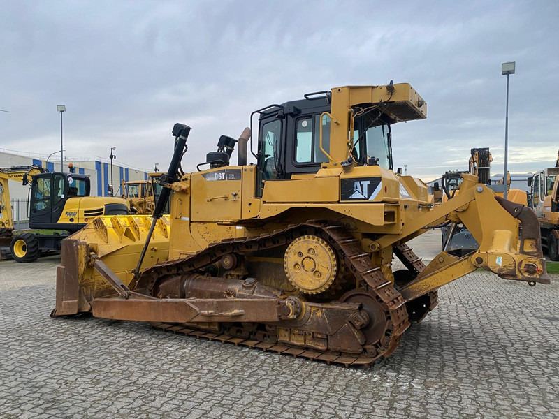 Caterpillar D6T D6 T XL - Bulldozer: photos 2 Caterpillar D6T D6 T XL - Bulldozer: photos 2