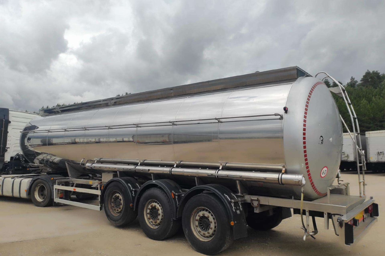 Farcinox - Semi-remorque citerne: photos 3 Farcinox - Semi-remorque citerne: photos 3