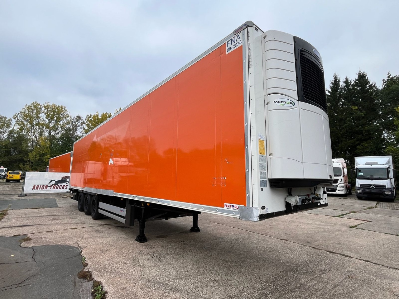 Schmitz Cargobull SCB*S3B/CARRIER/Vector1550/LBW/BÄR/2347h/13,4m - Semi-remorque fourgon: photos 1 Schmitz Cargobull SCB*S3B/CARRIER/Vector1550/LBW/BÄR/2347h/13,4m - Semi-remorque fourgon: photos 1