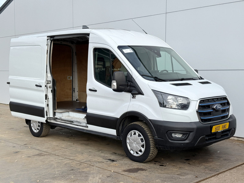 Ford E-Transit 390 75kWh 184PK Elektrisch 75kWh 334km WLTP BEV Snelladen L2H2 Climate Control Tacho Carplay Camera Stoelverwarming Parkeersensoren voor achter - Fourgon utilitaire, Utilitaire électrique: photos 5 Ford E-Transit 390 75kWh 184PK Elektrisch 75kWh 334km WLTP BEV Snelladen L2H2 Climate Control Tacho Carplay Camera Stoelverwarming Parkeersensoren voor achter - Fourgon utilitaire, Utilitaire électrique: photos 5