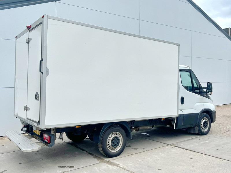 Iveco Daily 35S14 2.3 Automaat Koel/vrieswagen Kühlkoffer Carrier-20°C Climate Control Cruise Control Camera - Utilitaire frigorifique: photos 3 Iveco Daily 35S14 2.3 Automaat Koel/vrieswagen Kühlkoffer Carrier-20°C Climate Control Cruise Control Camera - Utilitaire frigorifique: photos 3