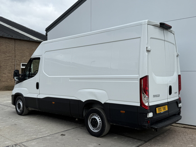 Iveco Daily 35S14 2.3 L2H2 Airco Cruise 3.5ton Trekgewicht Lucht geveerde stoel - Fourgonnette: photos 2 Iveco Daily 35S14 2.3 L2H2 Airco Cruise 3.5ton Trekgewicht Lucht geveerde stoel - Fourgonnette: photos 2