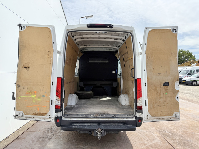 Fourgon utilitaire, Utilitaire double cabine Iveco Daily 35S14 2.3 L2H2 Dubbele Cabine 7 Stoelen Airco Cruise Control Trekhaak 3.5t Lucht geveerde stoel: photos 12