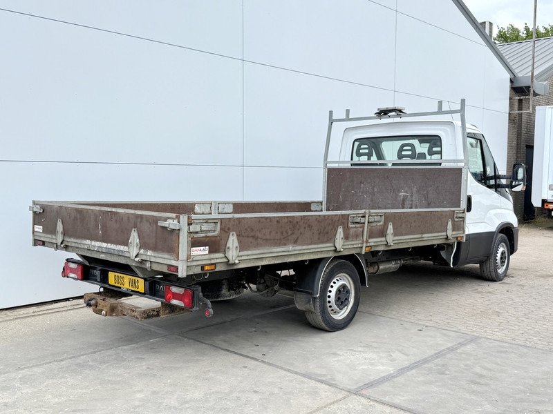 Iveco Daily 35S14 2.3 L3H1 Open Laadbak Pritsche *Bak 425cm lang* Airco Cruise Control Standkachel Trekhaak Luchtgeveerde stoel - Utilitaire plateau: photos 3 Iveco Daily 35S14 2.3 L3H1 Open Laadbak Pritsche *Bak 425cm lang* Airco Cruise Control Standkachel Trekhaak Luchtgeveerde stoel - Utilitaire plateau: photos 3