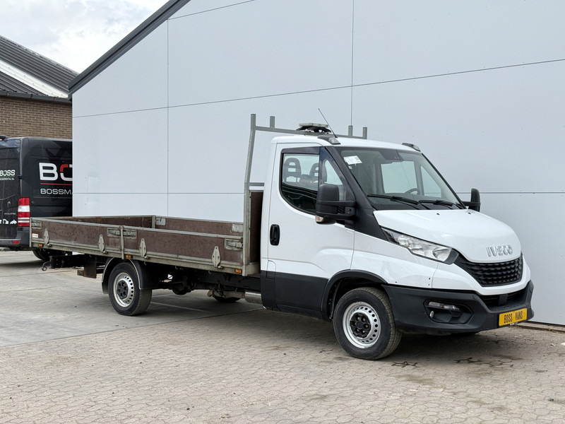 Iveco Daily 35S14 2.3 L3H1 Open Laadbak Pritsche *Bak 425cm lang* Airco Cruise Control Standkachel Trekhaak Luchtgeveerde stoel - Utilitaire plateau: photos 4 Iveco Daily 35S14 2.3 L3H1 Open Laadbak Pritsche *Bak 425cm lang* Airco Cruise Control Standkachel Trekhaak Luchtgeveerde stoel - Utilitaire plateau: photos 4