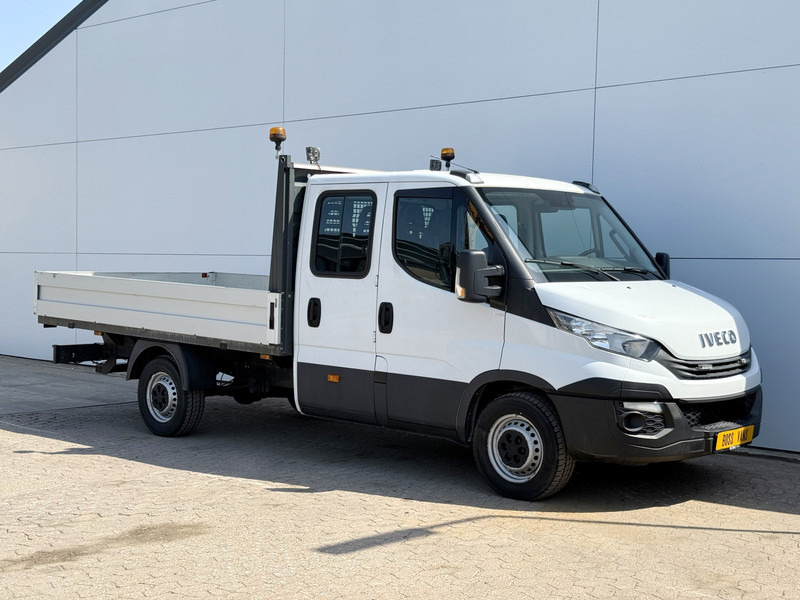Iveco Daily 35S16 2.3 Automaat Dubbele Cabine Open laadbak Pritsche Pick up Trekhaak 3.5t Climate Control 7 Zitplaatsen Standkachel - Utilitaire plateau, Utilitaire double cabine: photos 4 Iveco Daily 35S16 2.3 Automaat Dubbele Cabine Open laadbak Pritsche Pick up Trekhaak 3.5t Climate Control 7 Zitplaatsen Standkachel - Utilitaire plateau, Utilitaire double cabine: photos 4