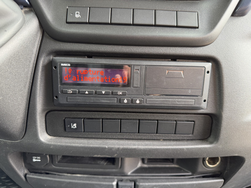 Fourgon utilitaire Iveco Daily 50C18 3.0L Automaat L4H2 Dubbellucht Airco Cruise Control Carplay Tachograaf Trekhaak Maxi: photos 18
