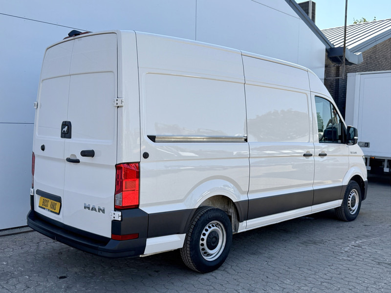 MAN TGE 3.140 2.0 TDI Automaat L3H3 Airco Cruise Control Apple Carplay Camera Parkeersensoren voor achter - Fourgon utilitaire: photos 3 MAN TGE 3.140 2.0 TDI Automaat L3H3 Airco Cruise Control Apple Carplay Camera Parkeersensoren voor achter - Fourgon utilitaire: photos 3