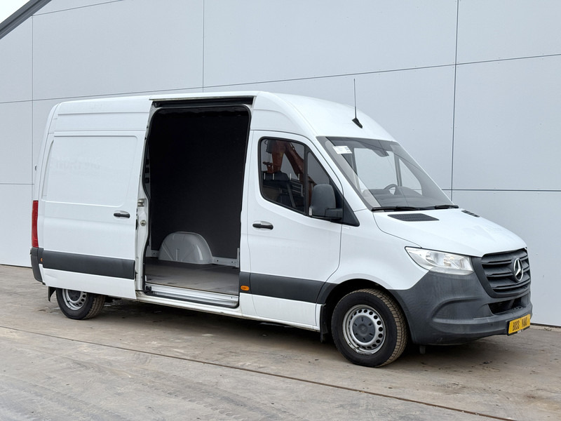 Mercedes-Benz Sprinter 214 2.2 CDI L2H2 Climate Control Cruise Control Trekhaak Carplay Camera - Fourgonnette: photos 5 Mercedes-Benz Sprinter 214 2.2 CDI L2H2 Climate Control Cruise Control Trekhaak Carplay Camera - Fourgonnette: photos 5