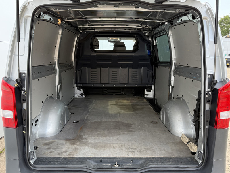 Mercedes-Benz Vito 116 CDI Automaat L2H1 Standkachel Climate Control Cruise Control Stoelverwarming Achteruitrij-camera Parkeersensoren voor achter en crédit-bail Mercedes-Benz Vito 116 CDI Automaat L2H1 Standkachel Climate Control Cruise Control Stoelverwarming Achteruitrij-camera Parkeersensoren voor achter: photos 12