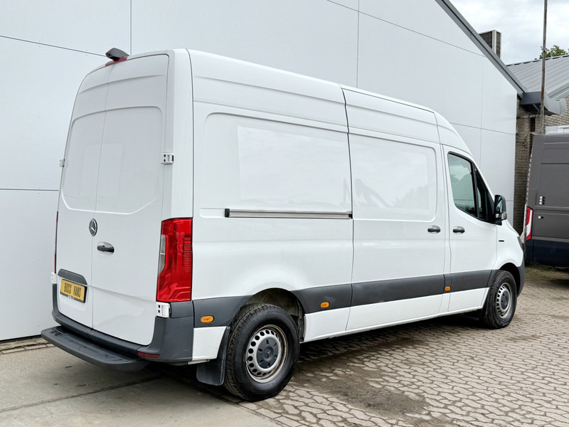 Mercedes-Benz eSprinter 312 L2H2 Elektrisch 55kWh 116pk 143km WLTP Climate Control Stoelverwarming - Fourgon utilitaire, Utilitaire électrique: photos 3 Mercedes-Benz eSprinter 312 L2H2 Elektrisch 55kWh 116pk 143km WLTP Climate Control Stoelverwarming - Fourgon utilitaire, Utilitaire électrique: photos 3