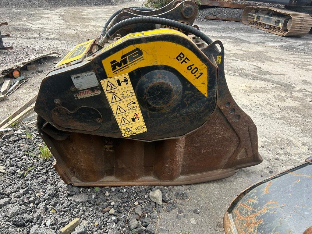 MB Crusher BF 60.1 - Godet: photos 1 MB Crusher BF 60.1 - Godet: photos 1