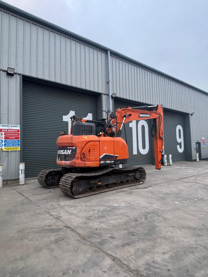 Doosan DX140LCR - Pelle sur chenille: photos 5 Doosan DX140LCR - Pelle sur chenille: photos 5