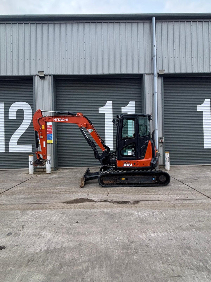 Hitachi ZX55U-6 CLR - Mini pelle: photos 2 Hitachi ZX55U-6 CLR - Mini pelle: photos 2