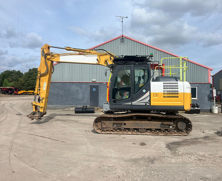 Kobelco SK130LC-11 - Pelle sur chenille: photos 2 Kobelco SK130LC-11 - Pelle sur chenille: photos 2
