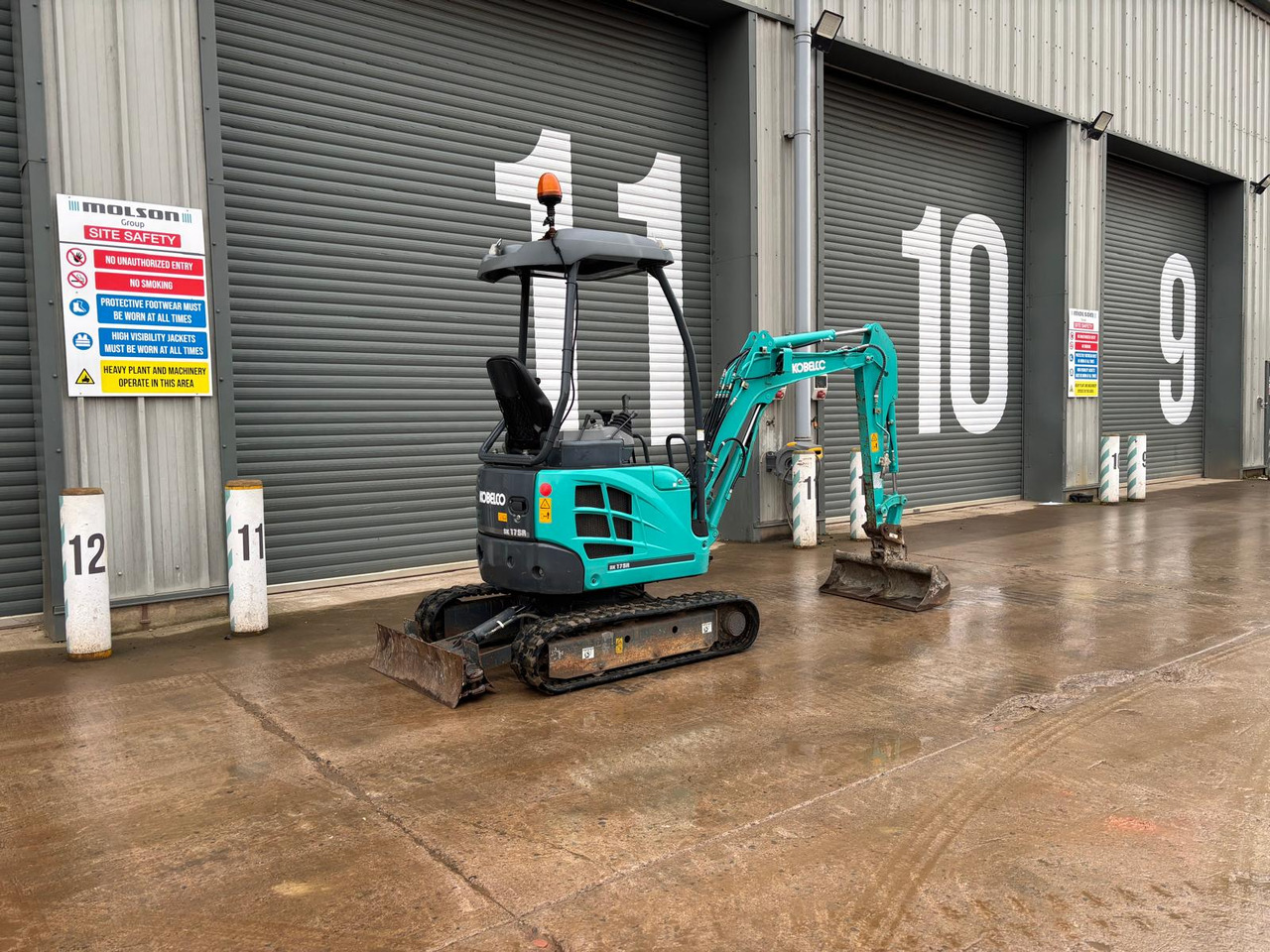 Kobelco SK17SR-3E - Mini pelle: photos 5 Kobelco SK17SR-3E - Mini pelle: photos 5