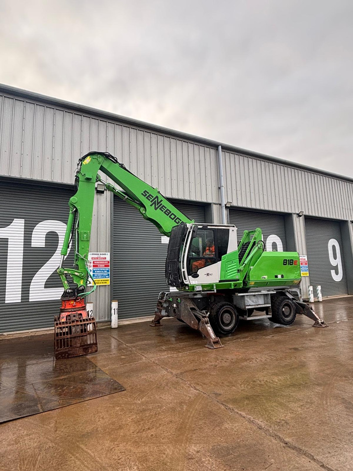 Sennebogen 818E - Pelle de manutention: photos 1 Sennebogen 818E - Pelle de manutention: photos 1