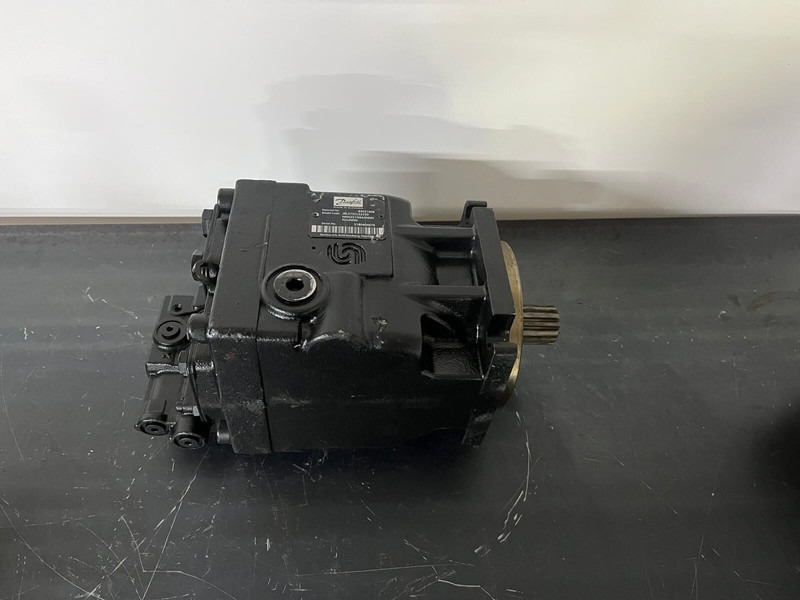 DANFOSS Hydraulische pomp - Pompe hydraulique: photos 1 DANFOSS Hydraulische pomp - Pompe hydraulique: photos 1