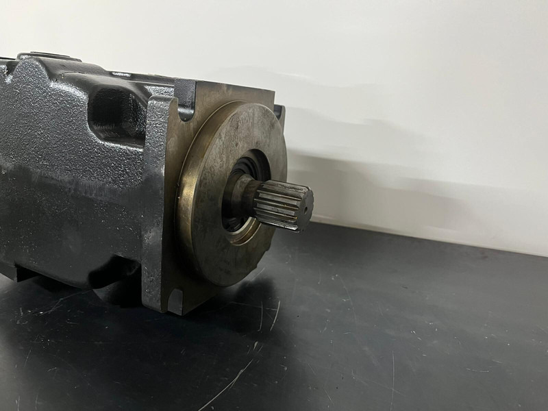 DANFOSS Hydraulische pomp - Pompe hydraulique: photos 2 DANFOSS Hydraulische pomp - Pompe hydraulique: photos 2