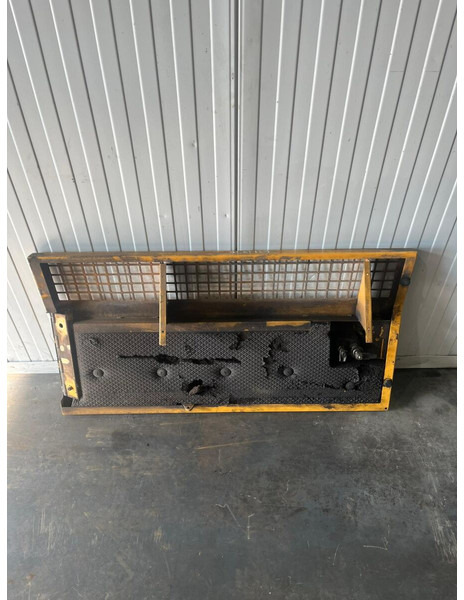 Liebherr A904 Li/A904C Li/R904/R904C - Pare-chocs: photos 2 Liebherr A904 Li/A904C Li/R904/R904C - Pare-chocs: photos 2