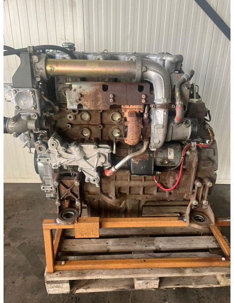 Liebherr A904 Li/A904C Li/R904/R904C - Moteur: photos 3 Liebherr A904 Li/A904C Li/R904/R904C - Moteur: photos 3