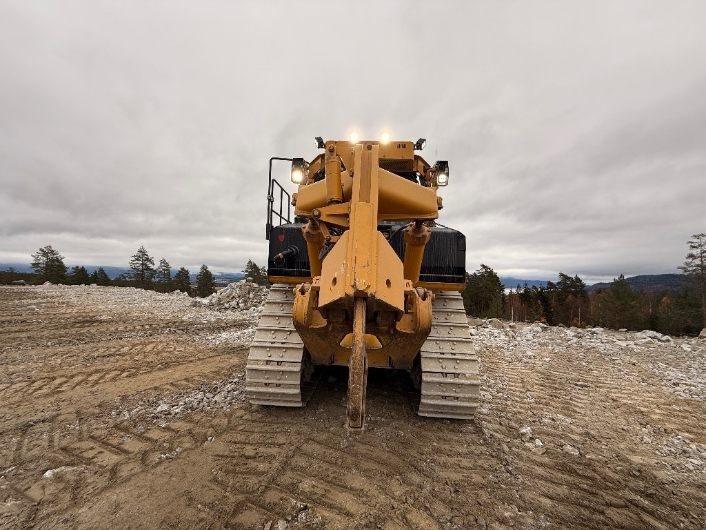 CAT D 8 T - Bulldozer: photos 4 CAT D 8 T - Bulldozer: photos 4