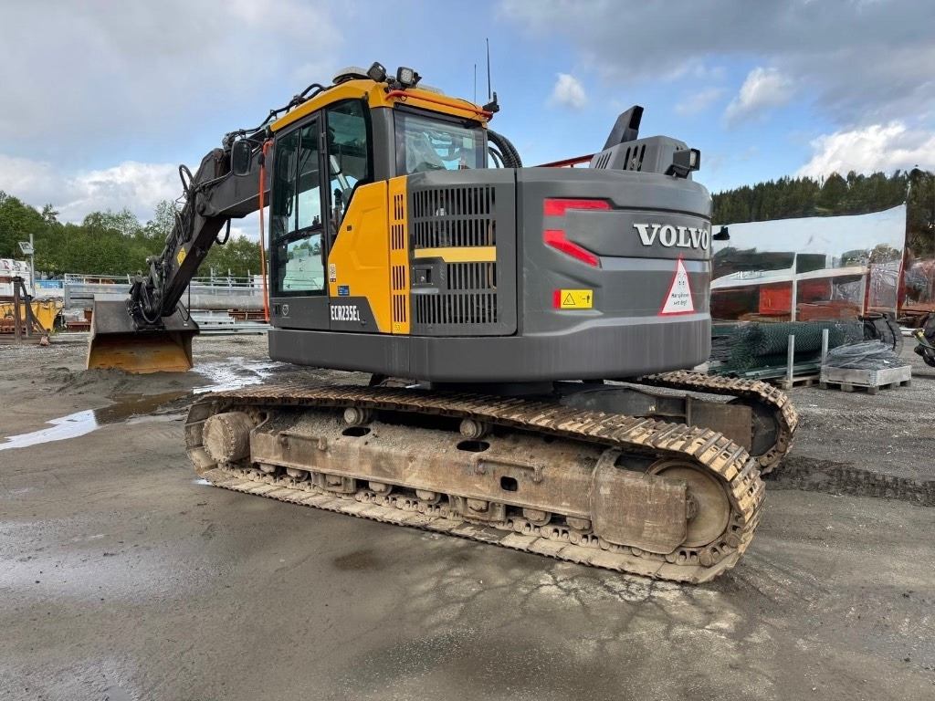 Volvo ECR 235 E - Pelle sur chenille: photos 2 Volvo ECR 235 E - Pelle sur chenille: photos 2