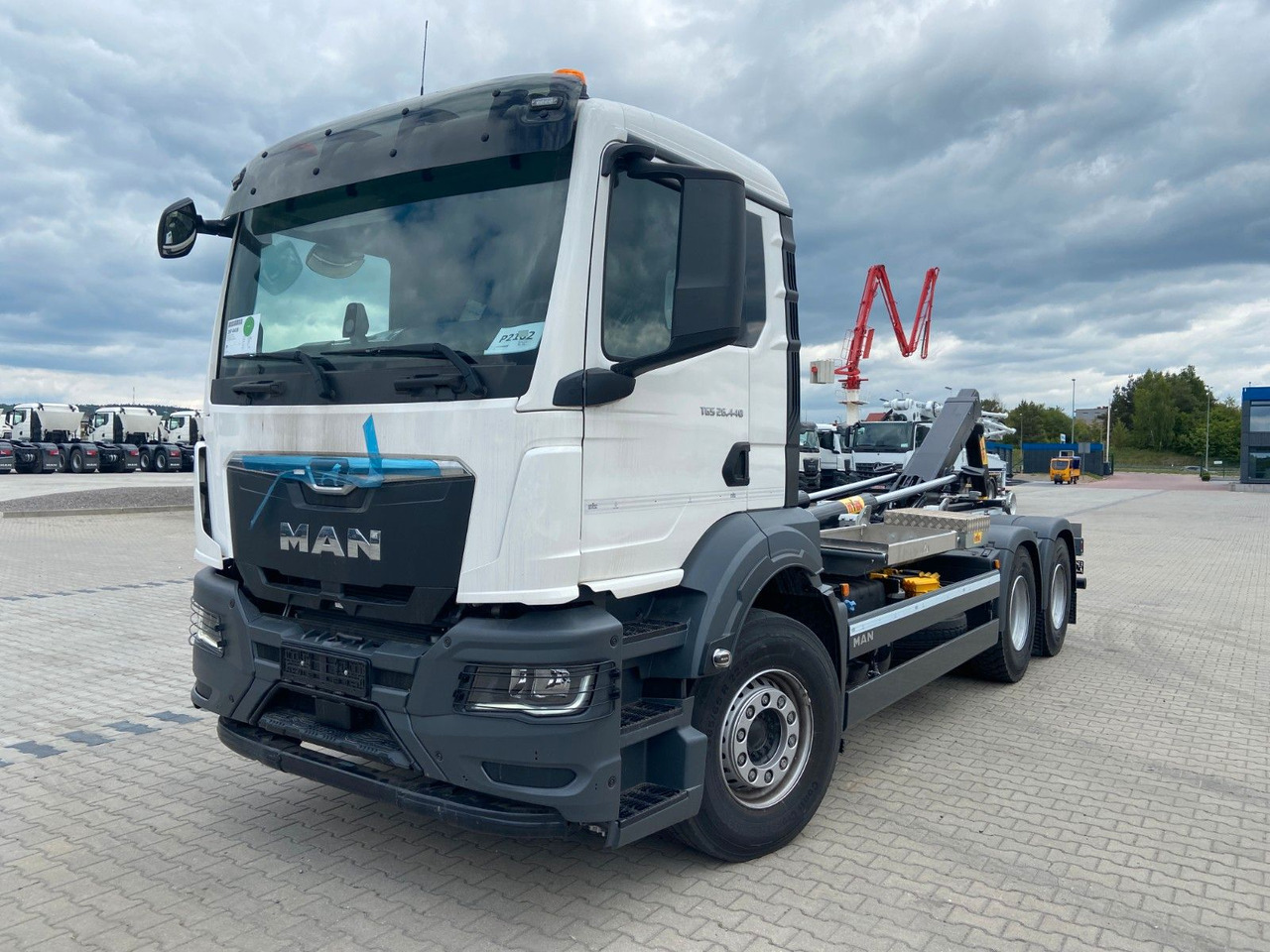 MAN TGS 26.440 6x4 Abrollkipper HYVA 20-60-S - Camion ampliroll: photos 2 MAN TGS 26.440 6x4 Abrollkipper HYVA 20-60-S - Camion ampliroll: photos 2