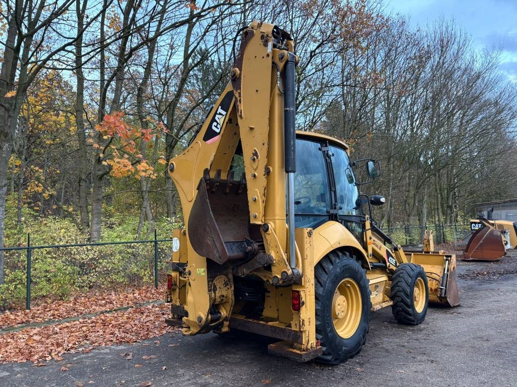 CAT 432 E - Tractopelle: photos 4 CAT 432 E - Tractopelle: photos 4