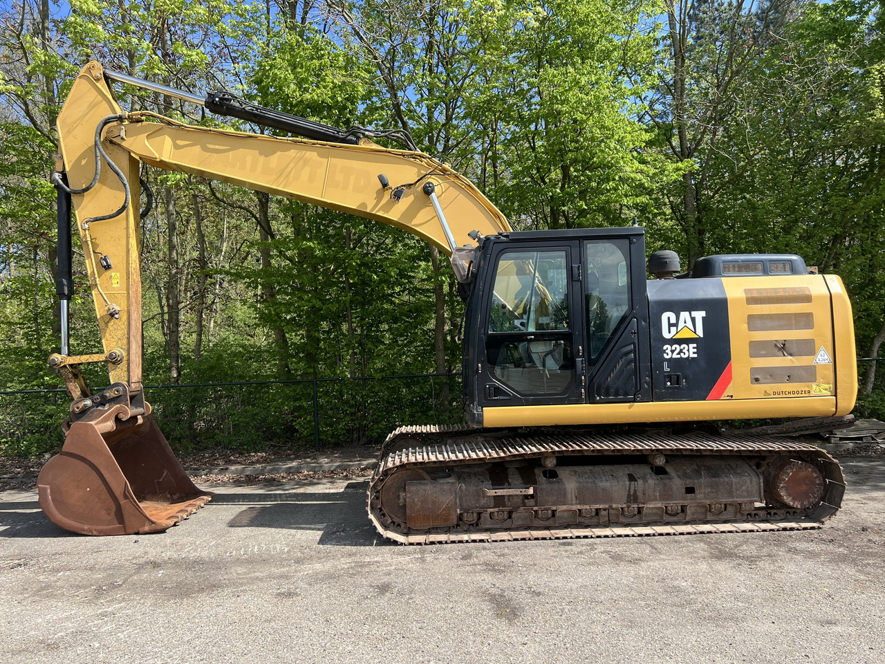 CATERPILLAR 323E - Pelle sur chenille: photos 2 CATERPILLAR 323E - Pelle sur chenille: photos 2