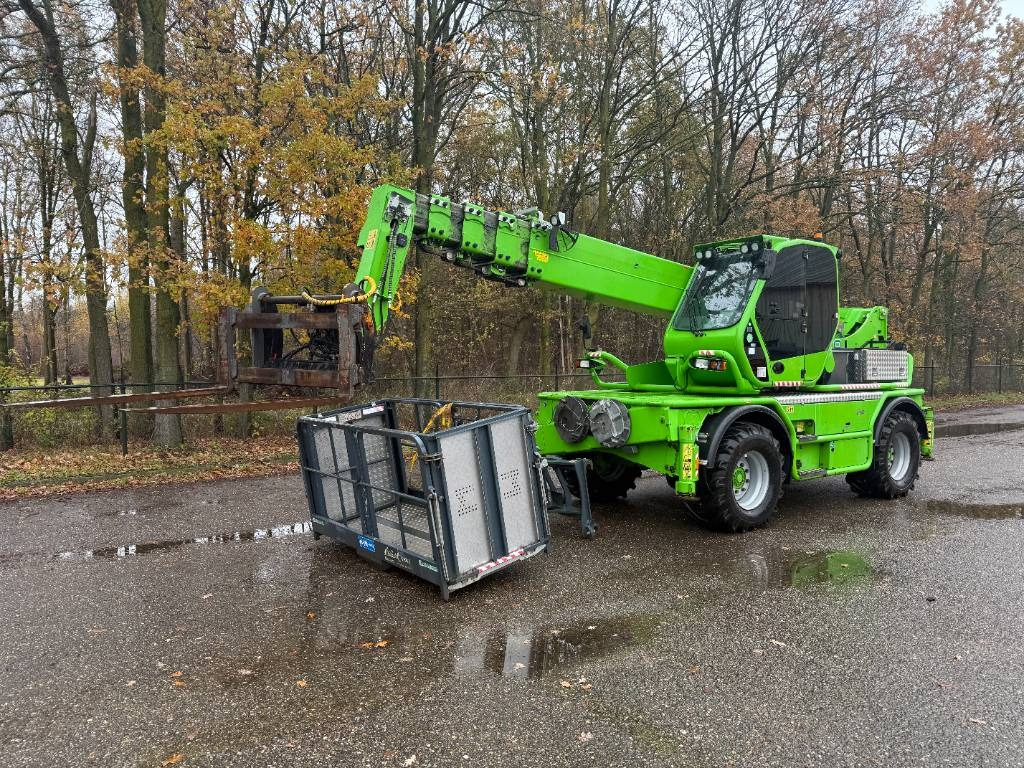 Merlo Roto40.26 MCSS - Chariot télescopique: photos 1 Merlo Roto40.26 MCSS - Chariot télescopique: photos 1