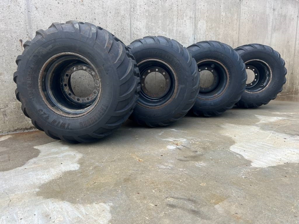 Trelleborg 710/40B22.5 AMPT - Pneu pour Engins de chantier: photos 1 Trelleborg 710/40B22.5 AMPT - Pneu pour Engins de chantier: photos 1