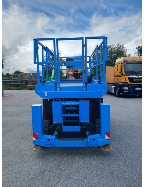 Genie GS 3369 RT - Nacelle ciseaux: photos 3 Genie GS 3369 RT - Nacelle ciseaux: photos 3
