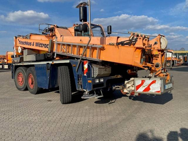 Terex Demag AC 40-1 - Grue tout-terrain: photos 1 Terex Demag AC 40-1 - Grue tout-terrain: photos 1