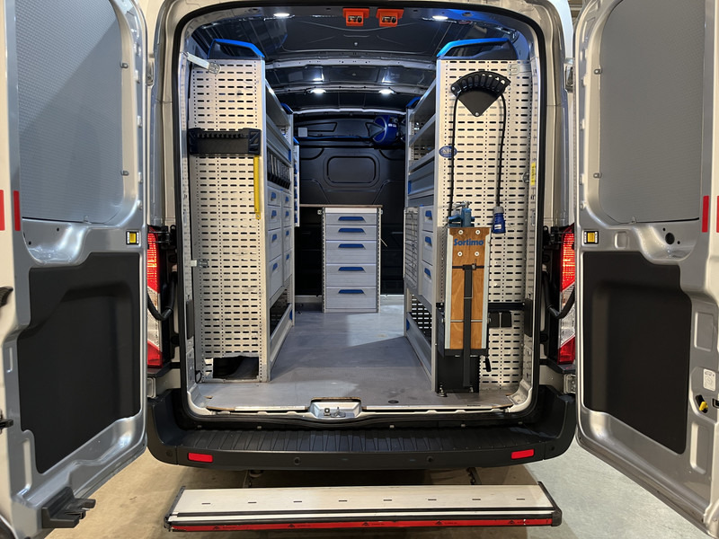 Ford Transit 350 2.0 TDCI L2H2 Trend 130 PK Automaat Servicebus / Sortimo Inrichting / Euro 6 / Airco / Cruise Control / Camera / 3-Zits / 83.500 KM !! - Fourgon utilitaire: photos 4 Ford Transit 350 2.0 TDCI L2H2 Trend 130 PK Automaat Servicebus / Sortimo Inrichting / Euro 6 / Airco / Cruise Control / Camera / 3-Zits / 83.500 KM !! - Fourgon utilitaire: photos 4