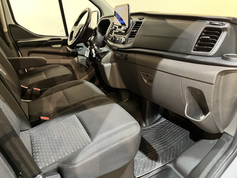 Ford Transit Custom 300 2.0 TDCI L1H1 Trend 130 PK / Servicebus / Bott Inrichting / Euro 6 / Schuifdeur L + R / Airco / CarPlay / Klep / PDC / Navigatie / 3-Zits / BPM VRIJ !! - Fourgonnette: photos 3 Ford Transit Custom 300 2.0 TDCI L1H1 Trend 130 PK / Servicebus / Bott Inrichting / Euro 6 / Schuifdeur L + R / Airco / CarPlay / Klep / PDC / Navigatie / 3-Zits / BPM VRIJ !! - Fourgonnette: photos 3